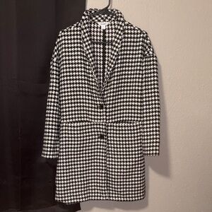 Old Navy Black and White Houndstooth Blazer